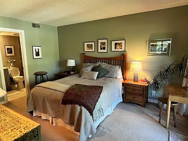 Building Photo - Winter Seasonal Rental- Mountainside Condo...