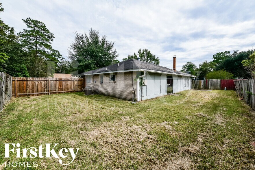 Building Photo - 22219 Oakhill Gate Dr