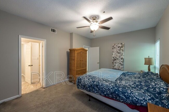 Building Photo - 3067 Steeplechase Dr