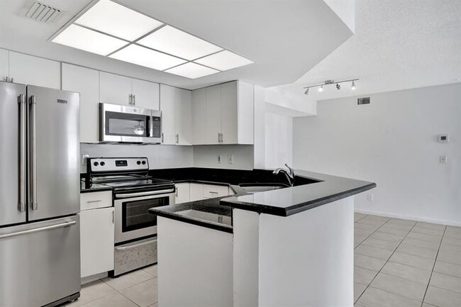 Building Photo - 9088 W Atlantic Blvd