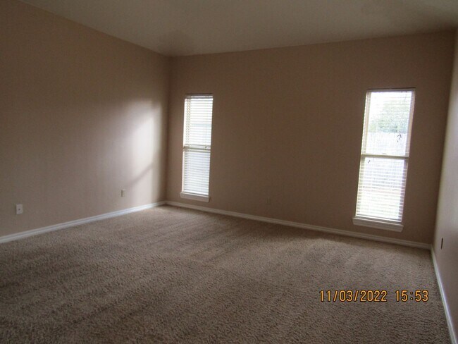 Building Photo - PETS NEGOTIABLE  !!!