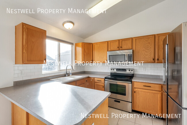 Building Photo - 1608 N 2640 W