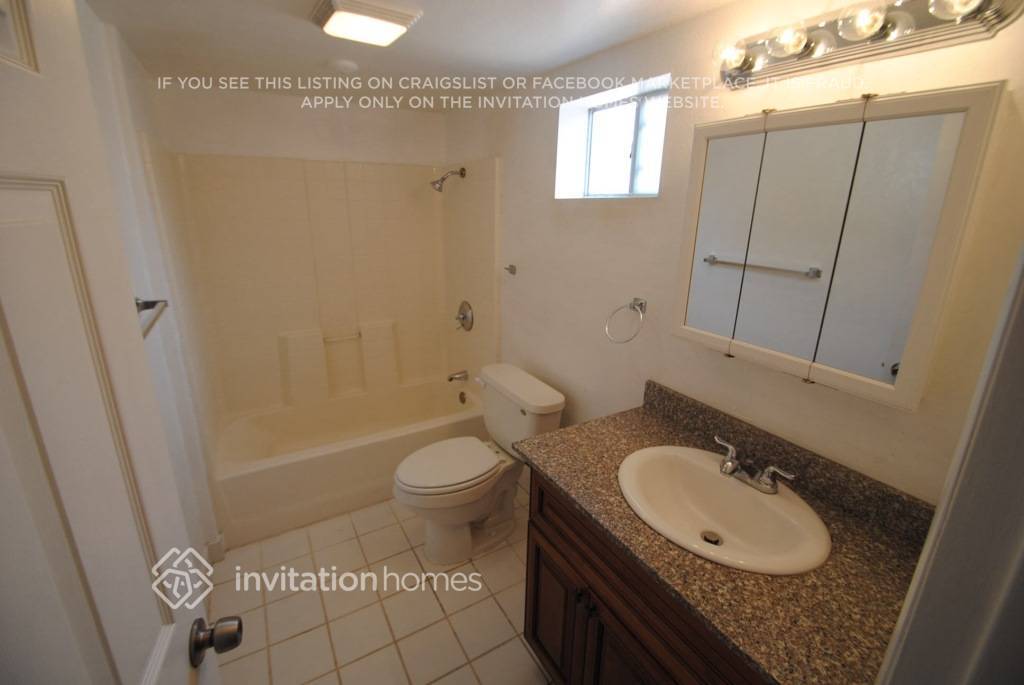 Building Photo - 2329 N 28th St