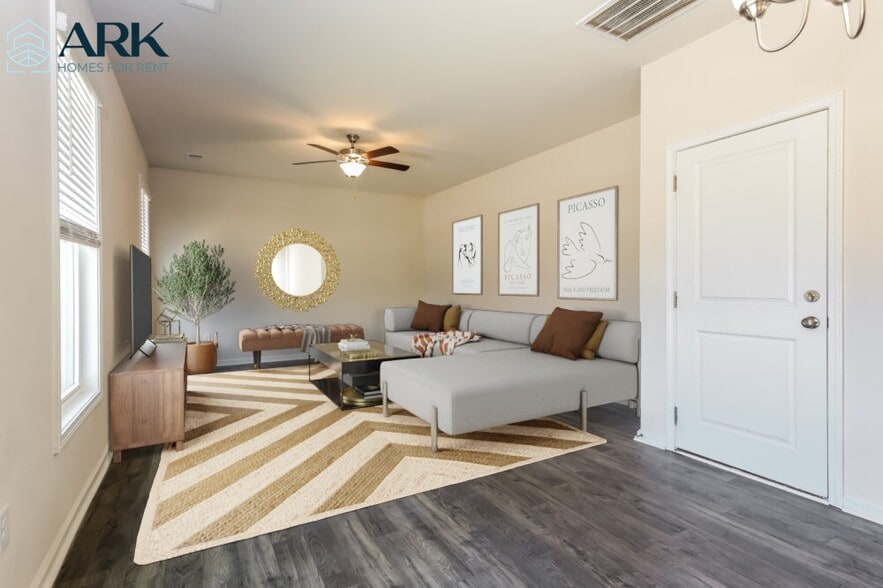 Building Photo - 376 White Peach Wy