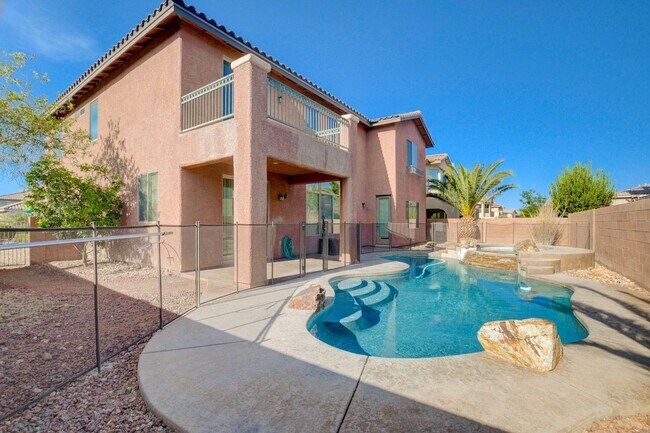 Building Photo - Spacious 5-Bedroom, 2 Story Pool Home in G...