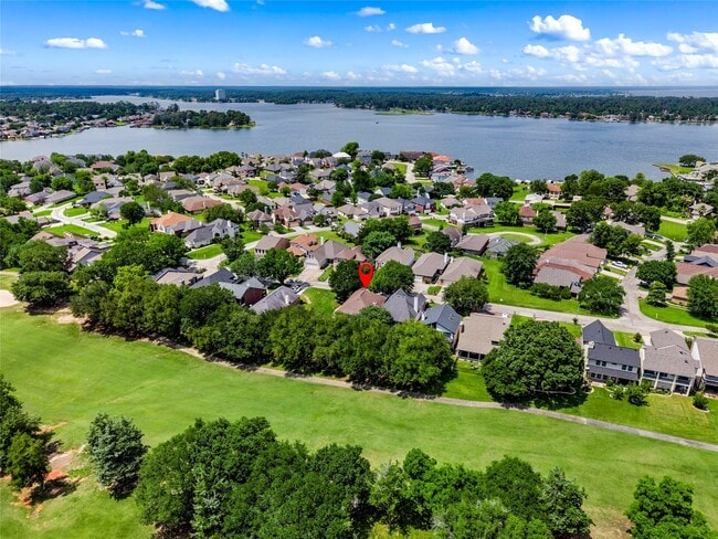 Building Photo - 170 April Cove