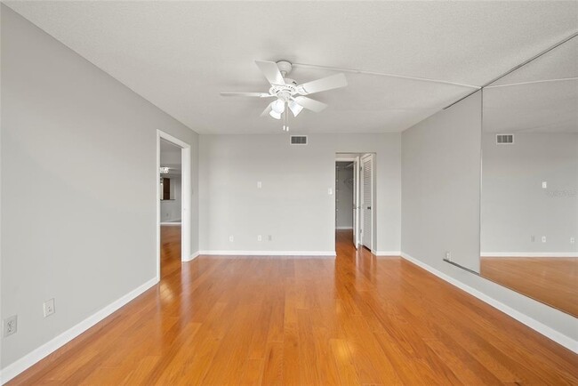 Building Photo - 2611 Bayshore Blvd