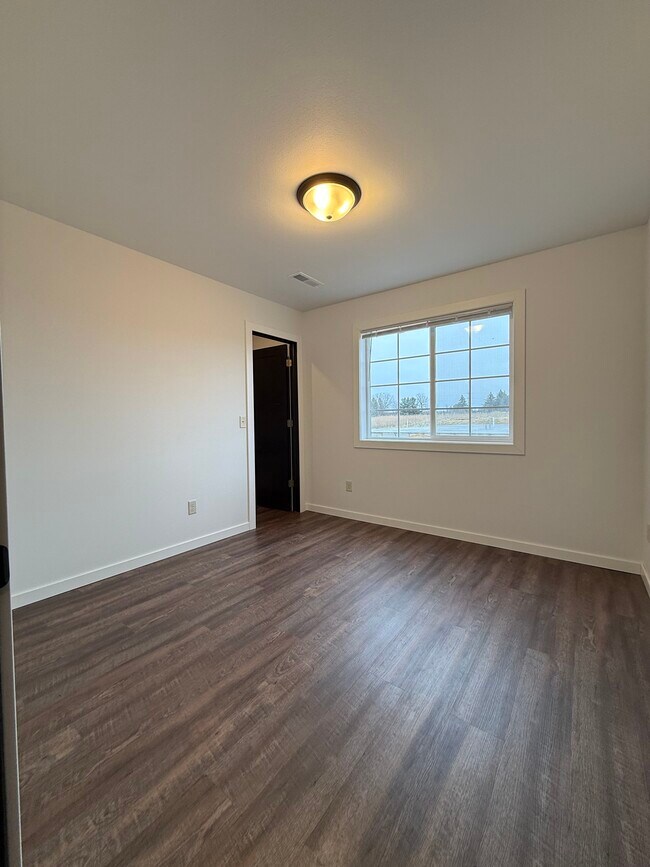 Building Photo - 5513 164th St