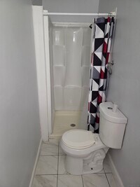 Building Photo - 133 Hillside Ave