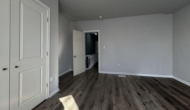 Building Photo - 5820 Belmar St