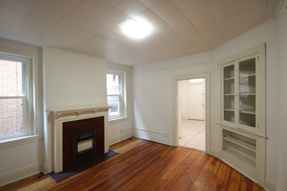 Building Photo - 407 Franklin Ave