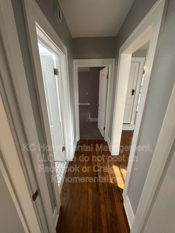 Building Photo - 2535 Charlotte St