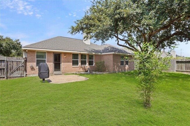 Building Photo - 8922 Green Castle Way