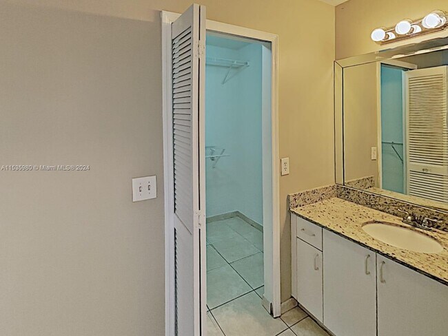 Building Photo - 14490 SW 174th Terrace