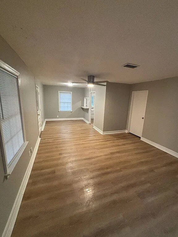 Building Photo - 1621 Burdette Dr
