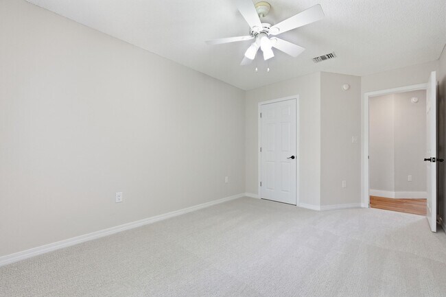 Building Photo - 4881 Traxx St