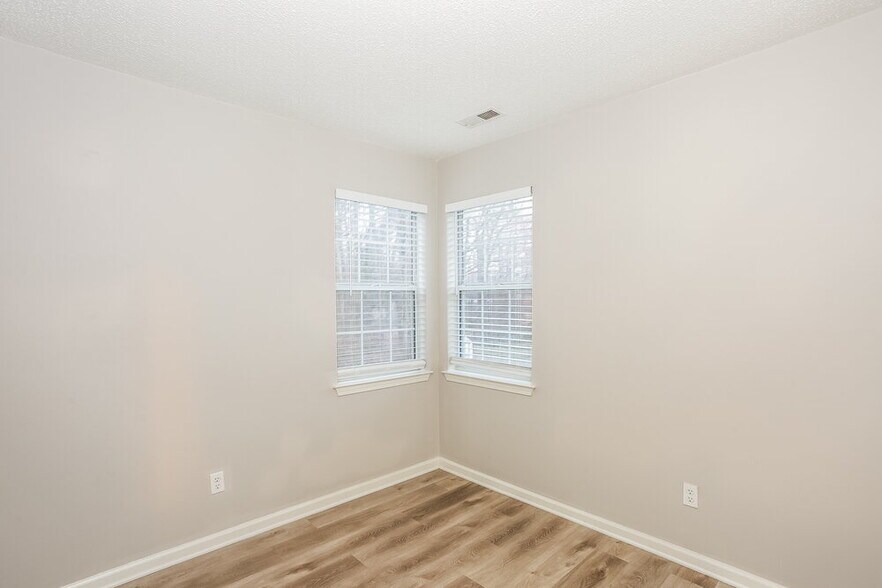 Building Photo - 7523 Pence Pond Ln