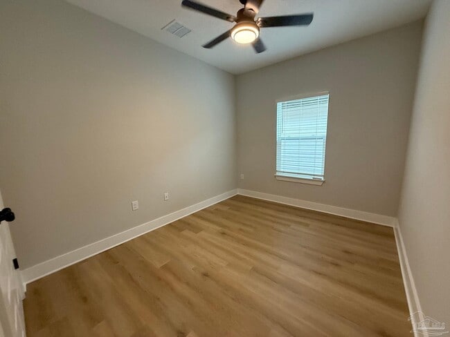 Building Photo - 3209 Damon Dr