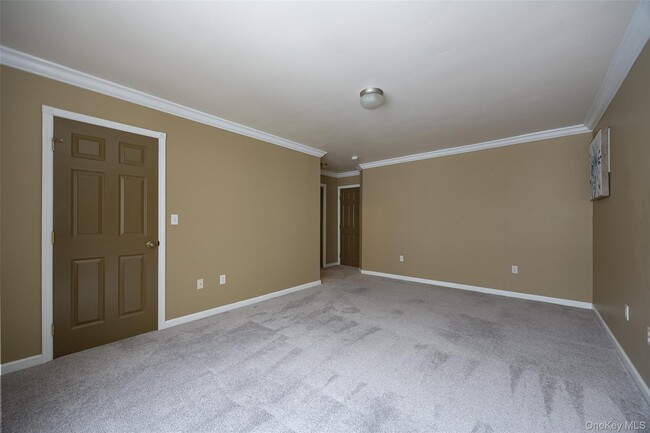 Building Photo - 3 Hook Rd