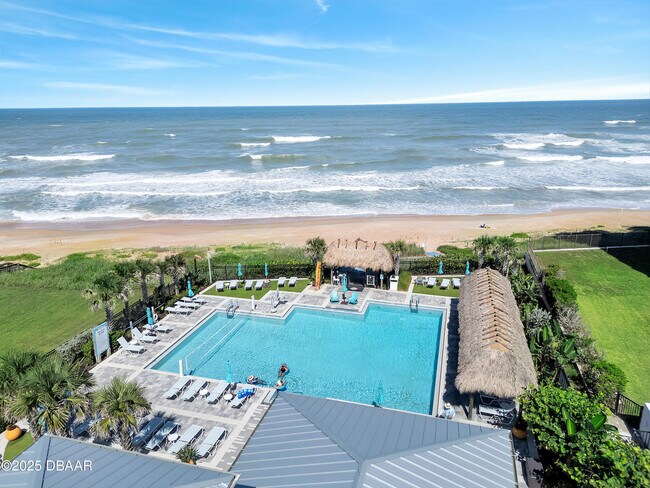 Building Photo - 215 Summertime Pl