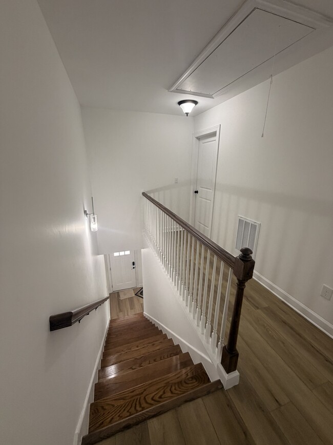 Building Photo - 126 East End Ave