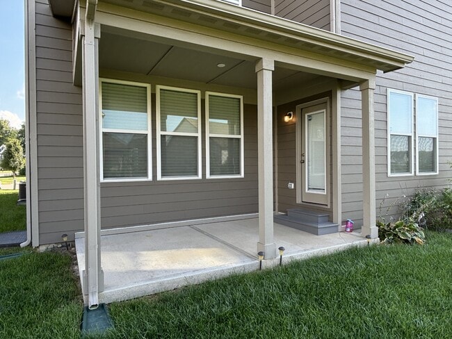 Building Photo - 5898 Weldra Dr