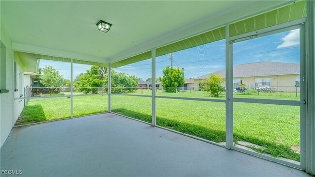 Building Photo - 1416 SE 2nd Ave