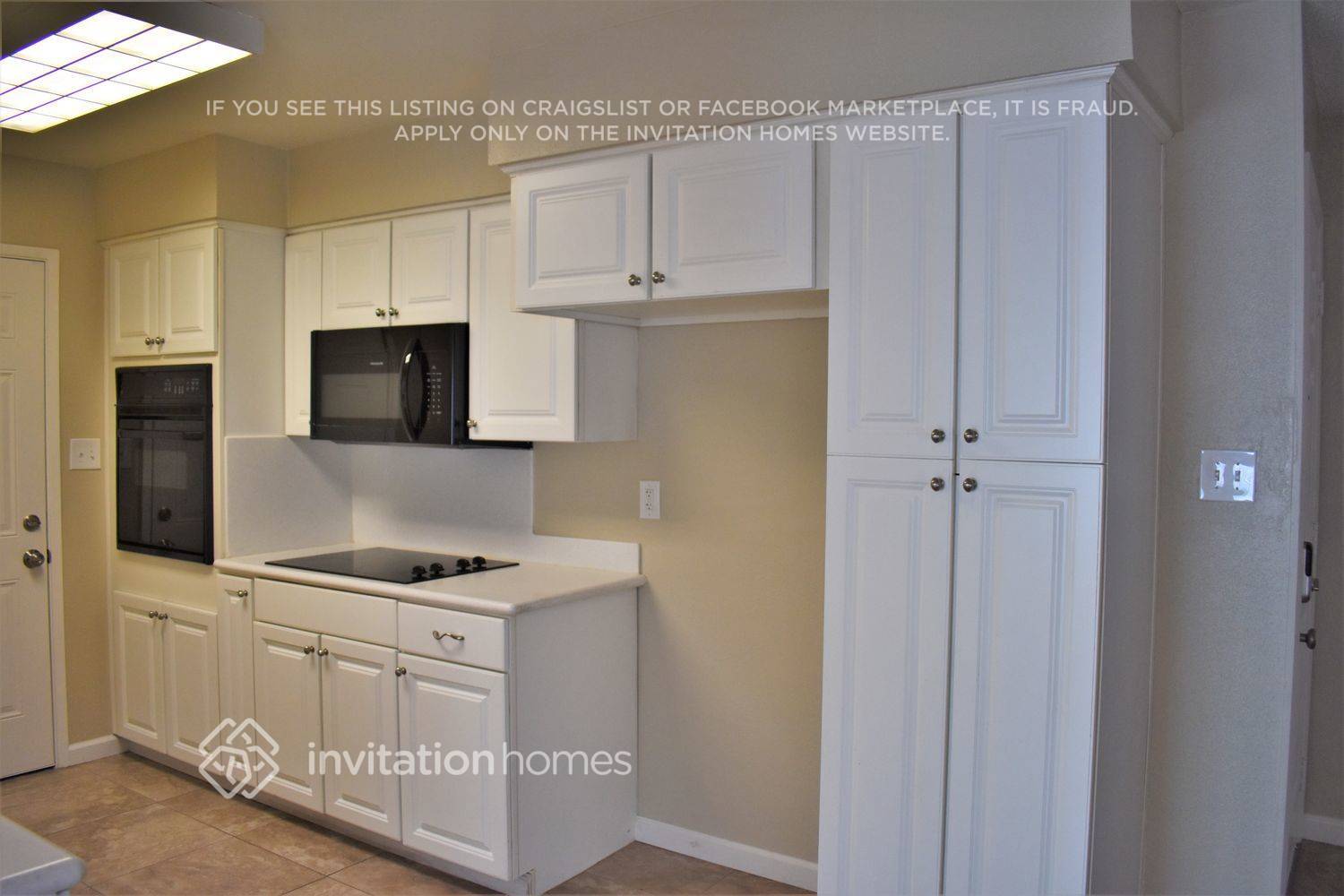 Building Photo - 7016 Uranus Pkwy