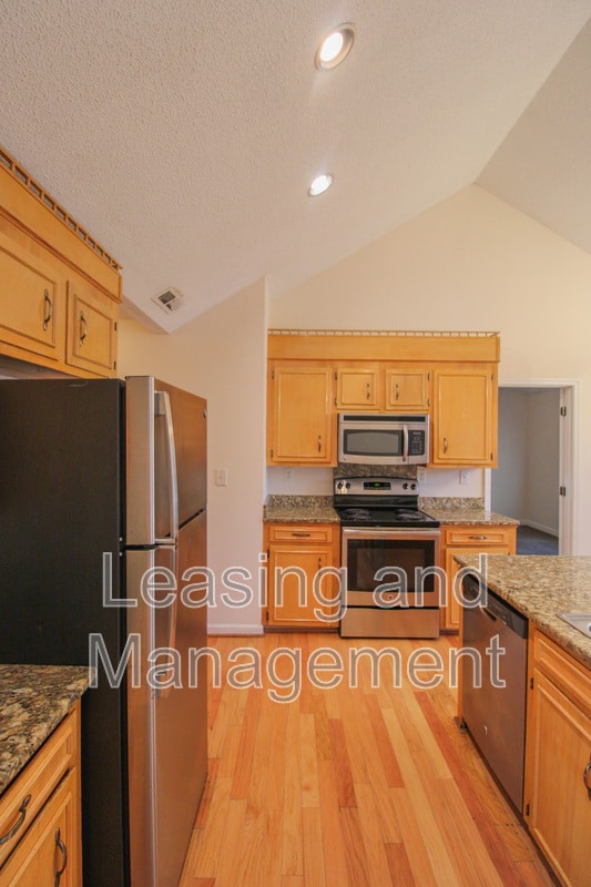 Building Photo - 1522 Theresa Dr