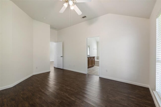 Building Photo - 3704 Pine Needle Cir