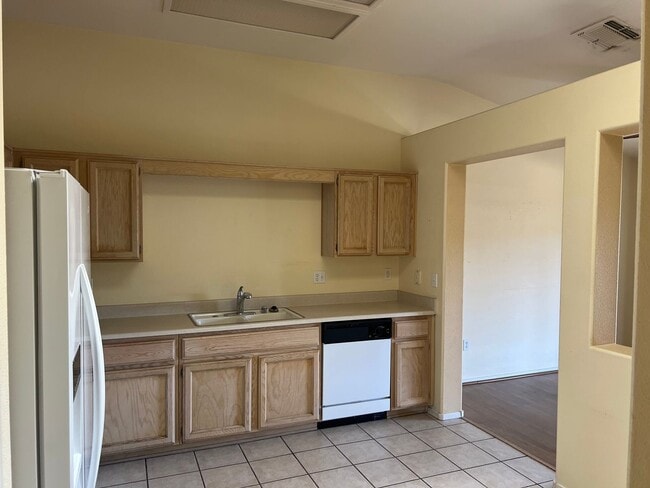 Building Photo - Two Bedroom Single Family Home
