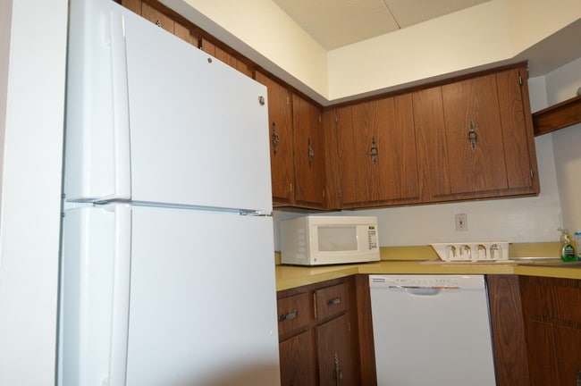 Building Photo - 125 Pleasant St