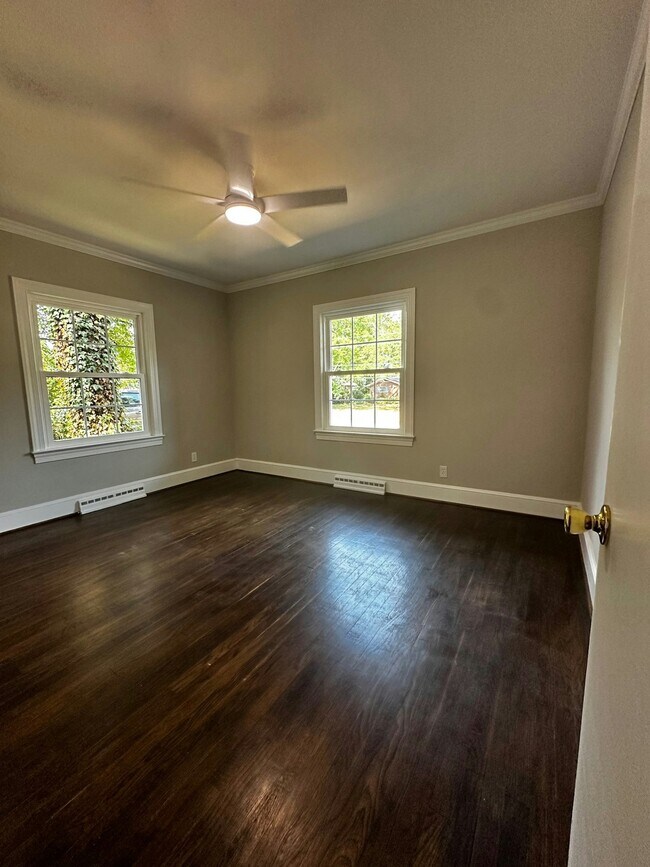 Building Photo - 2626 Monticello Dr