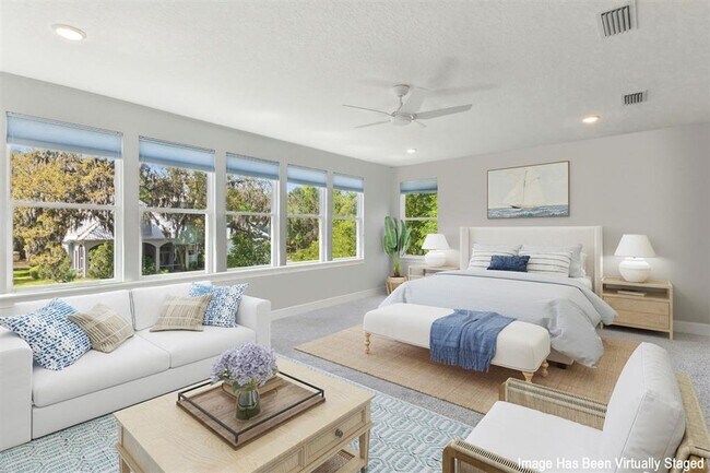 Building Photo - Luxury Living in exclusive and gated Oyste...