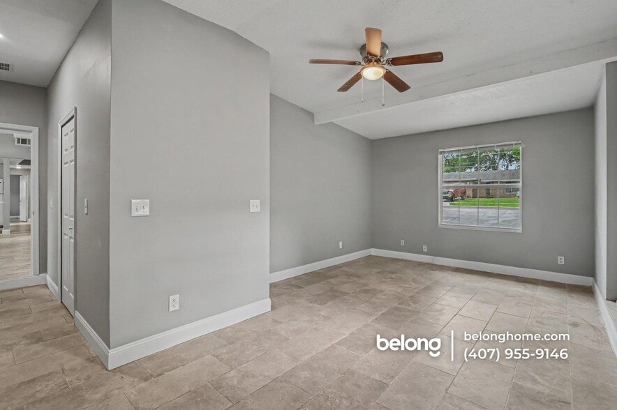 Building Photo - 1518 Oranole Rd