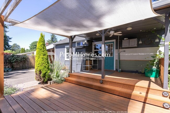 Building Photo - NE Portland Gem w/ Entertainers Backyard +...