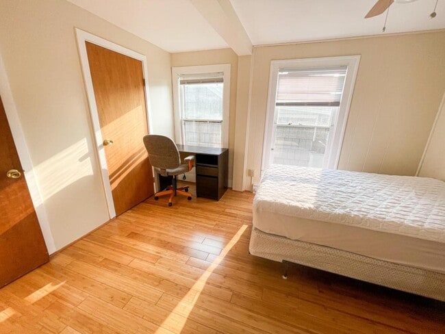 Building Photo - 312 Farm St