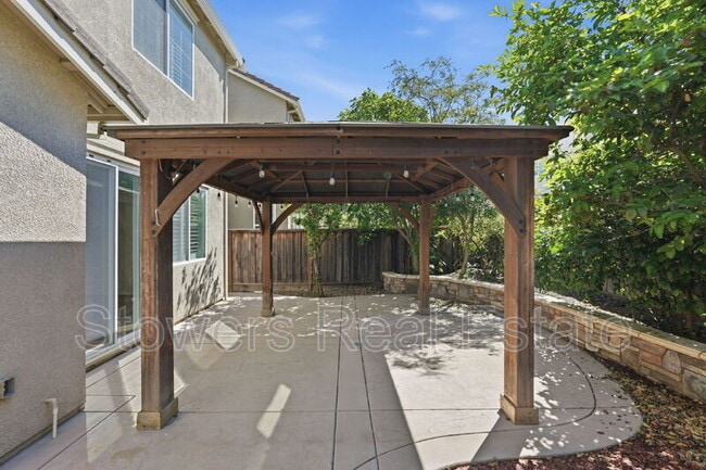 Building Photo - 651 N Andalusia Way