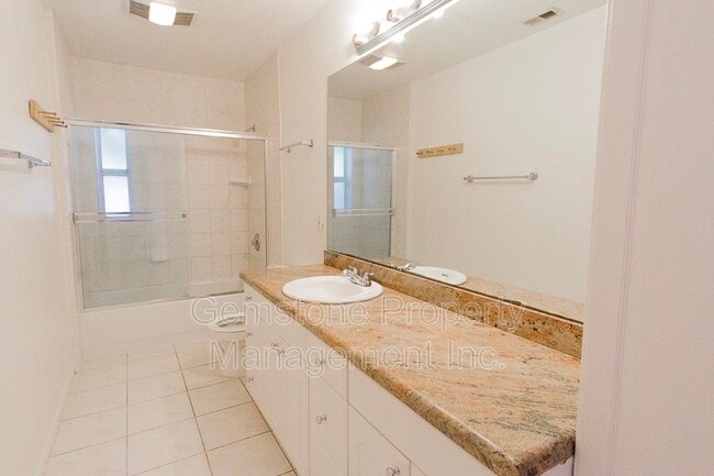 Building Photo - 5744 Mary Ln Dr