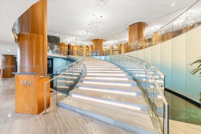 Building Photo - 488 NE 18th St