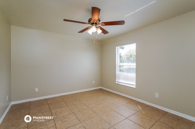 Building Photo - 2050 NW 7th Terrace