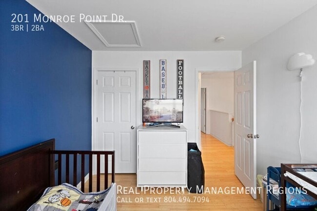 Building Photo - 201 Monroe Point Dr