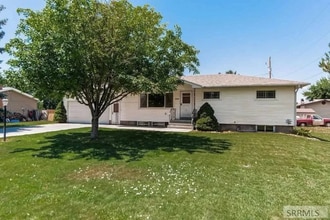 Building Photo - 2660 Central Ave