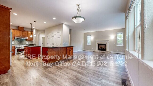 Building Photo - 14600 Jomark Ln