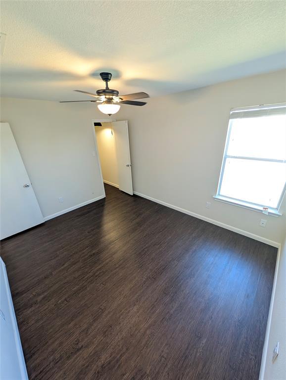 Building Photo - 222 Phillips St