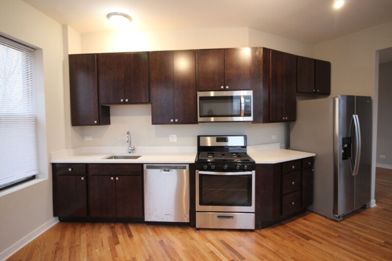 Building Photo - 4200 N Milwaukee Ave