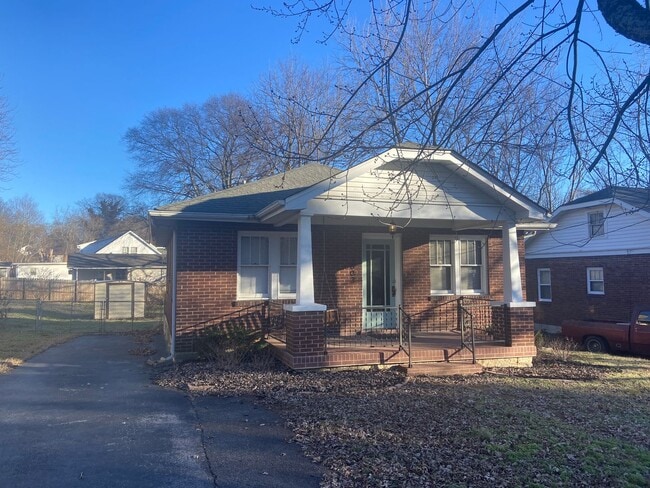 Building Photo - 1003 N 16th St