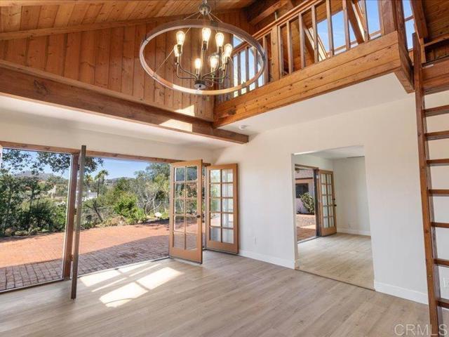 Building Photo - 2980 Los Alisos Dr