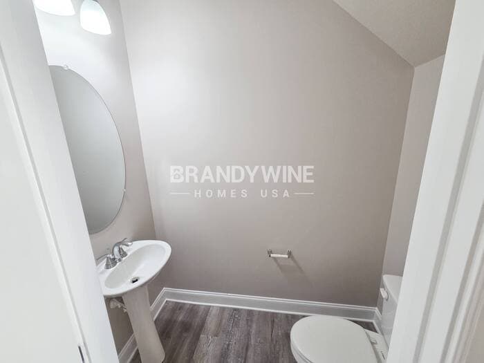 Building Photo - 1116 E Shoreview Rd