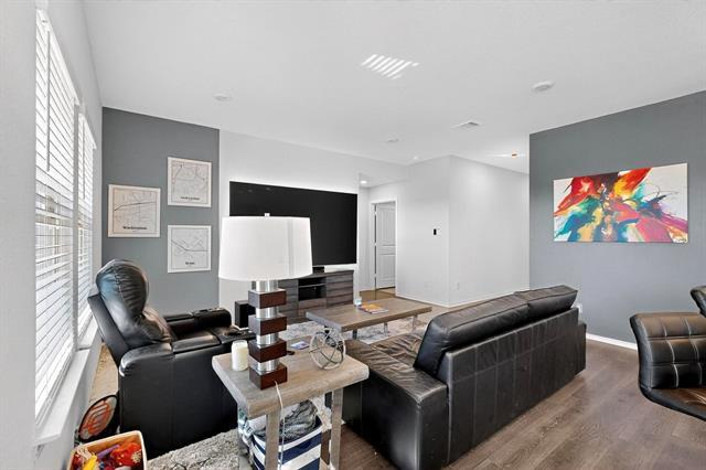 Building Photo - 4210 Showboat Ln